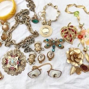 Vintage Costume Jewelry Lot Brooch Necklace